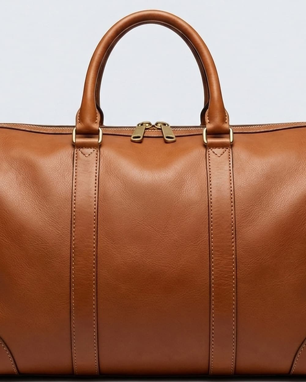 The Holdall, corner and hardware detail